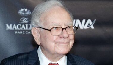 How Buffett's 90/10 Rule Can Simplify Your Investment Strategy