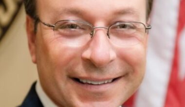 The lure of Florida golf, bocce ball couldn’t lure Miller from serving Fairfield residents