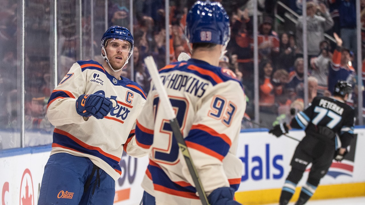 McDavid scores twice to help Oilers cool off hot Mammoth