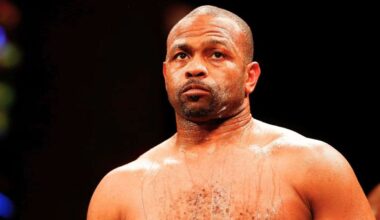 Roy Jones Jr Praises World Champion As ‘Unbeatable’: “I Can’t See Anyone Who Would Defeat Him”