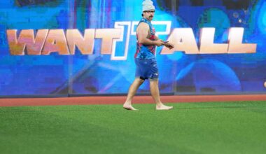 Foot note in the outfield: Toronto’s Davis Schneider skips shoes a day before playing for title