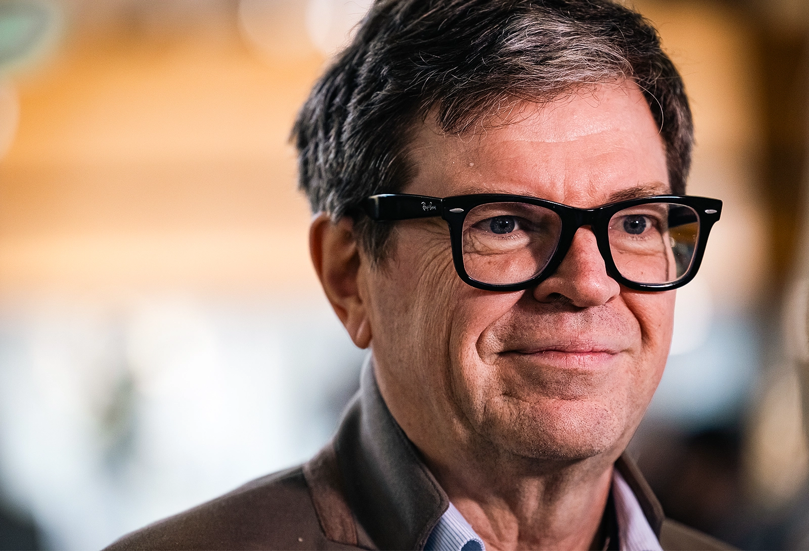 Portrait of a man wearing glasses