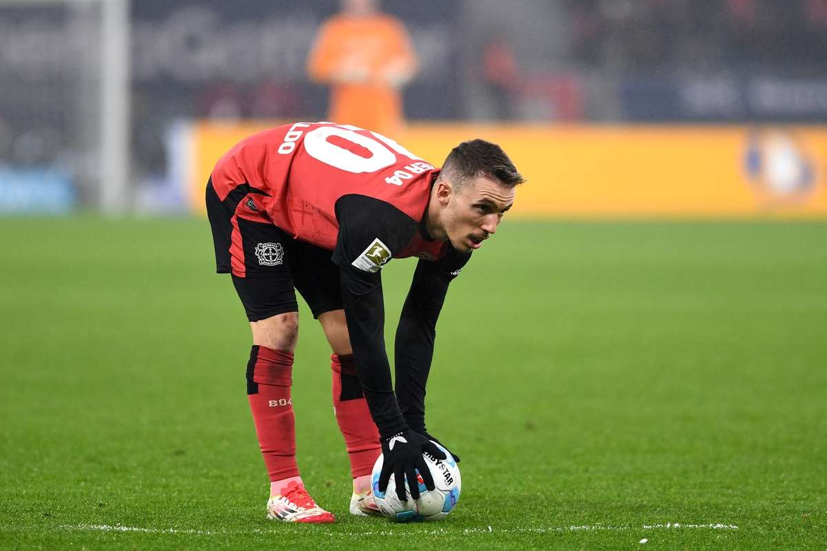 'No stupid fouls': Bayern fear Grimaldo's free kicks as Hjulmand's men take on champions