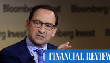 The photo on the cover of the magazine” Anthony Albanese and his new members and senators.