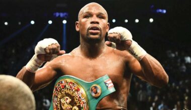 “It’s On The Table”: Floyd Mayweather Reveals Talks For Sensational Return To Professional Boxing