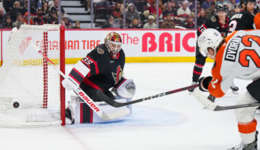 Ullmark makes 22 saves, Senators edge Flyers