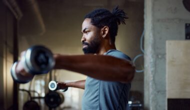 A trainer says when all he has is a pair of dumbbells he uses this six-move workout to build evenly-balanced upper-body muscle