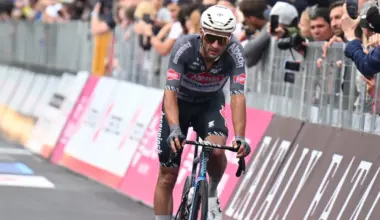 Contract already signed with Quick-Step, but Planckaert just can’t leave van der Poel and stays with Alpecin-Deceuninck