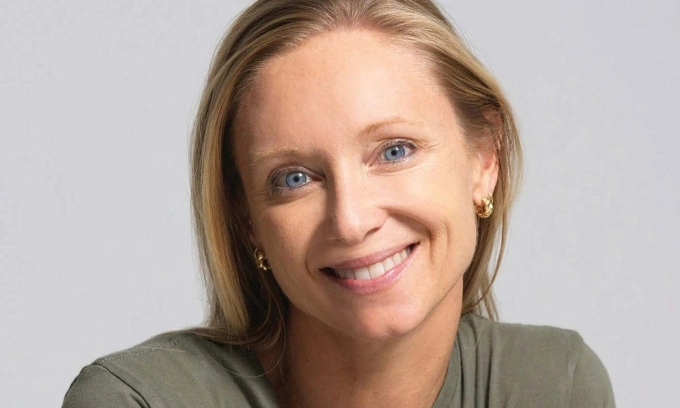 Quitting high-profile Wall Street job for ear piercing startup: How a mom built $70M-a-year business