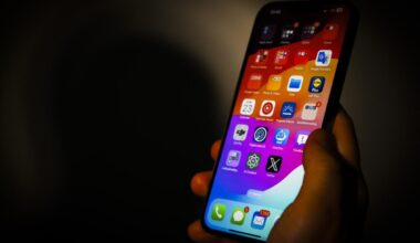 Grandparents also doomed to scroll