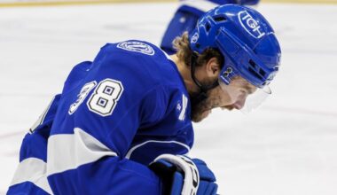 Kucherov scores in OT, Lightning defeat Golden Knights