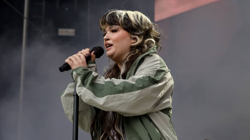 Lola Young cancels "everything for the foreseeable future"