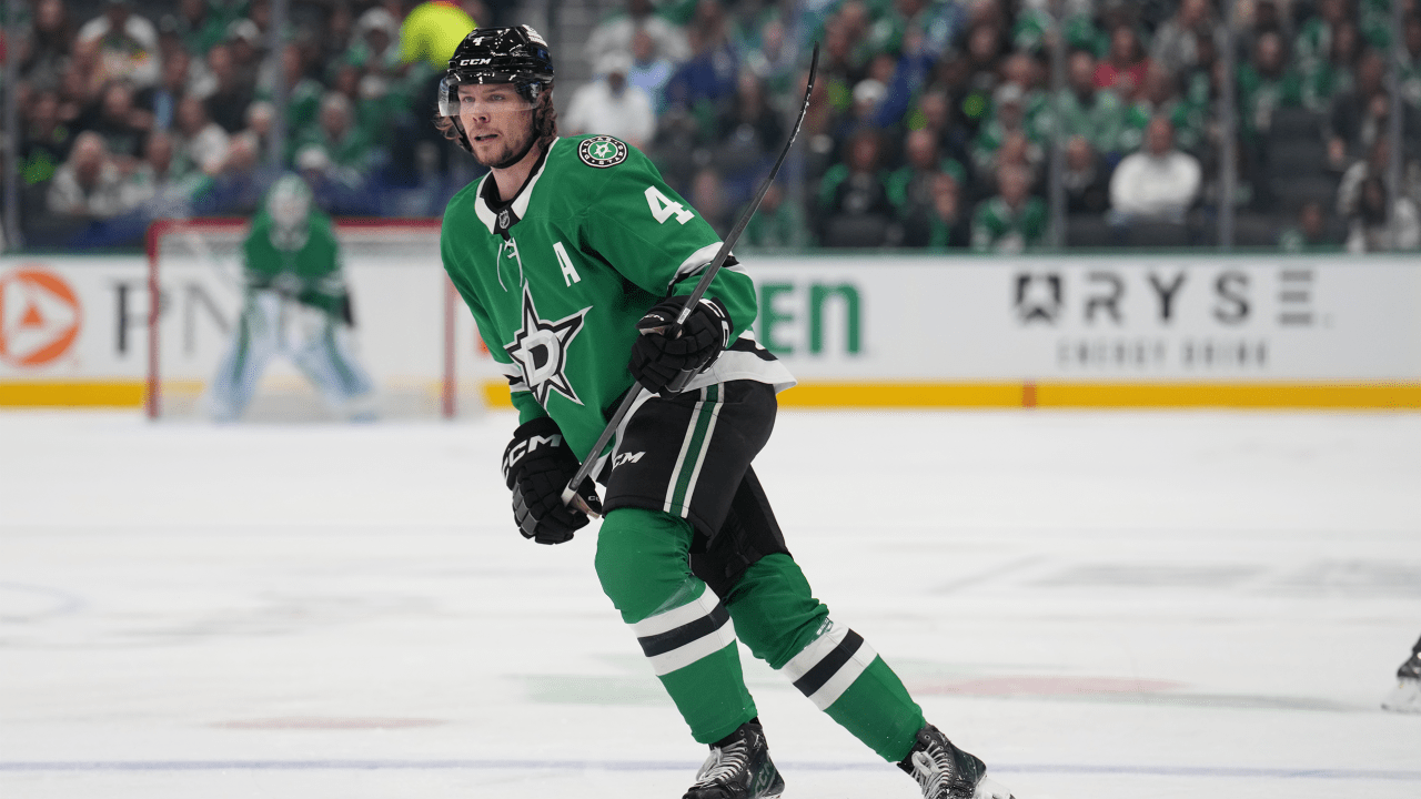 Heiskanen's 2-goal night breaks stalemate, leads Stars over Hurricanes