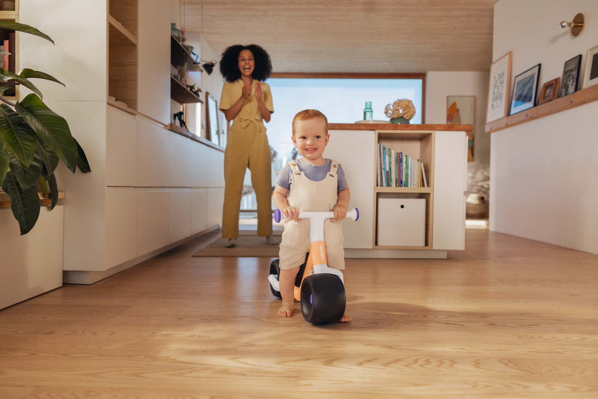 woom WOW balance bike