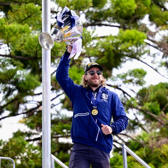 Premiership Cat not offered new contract