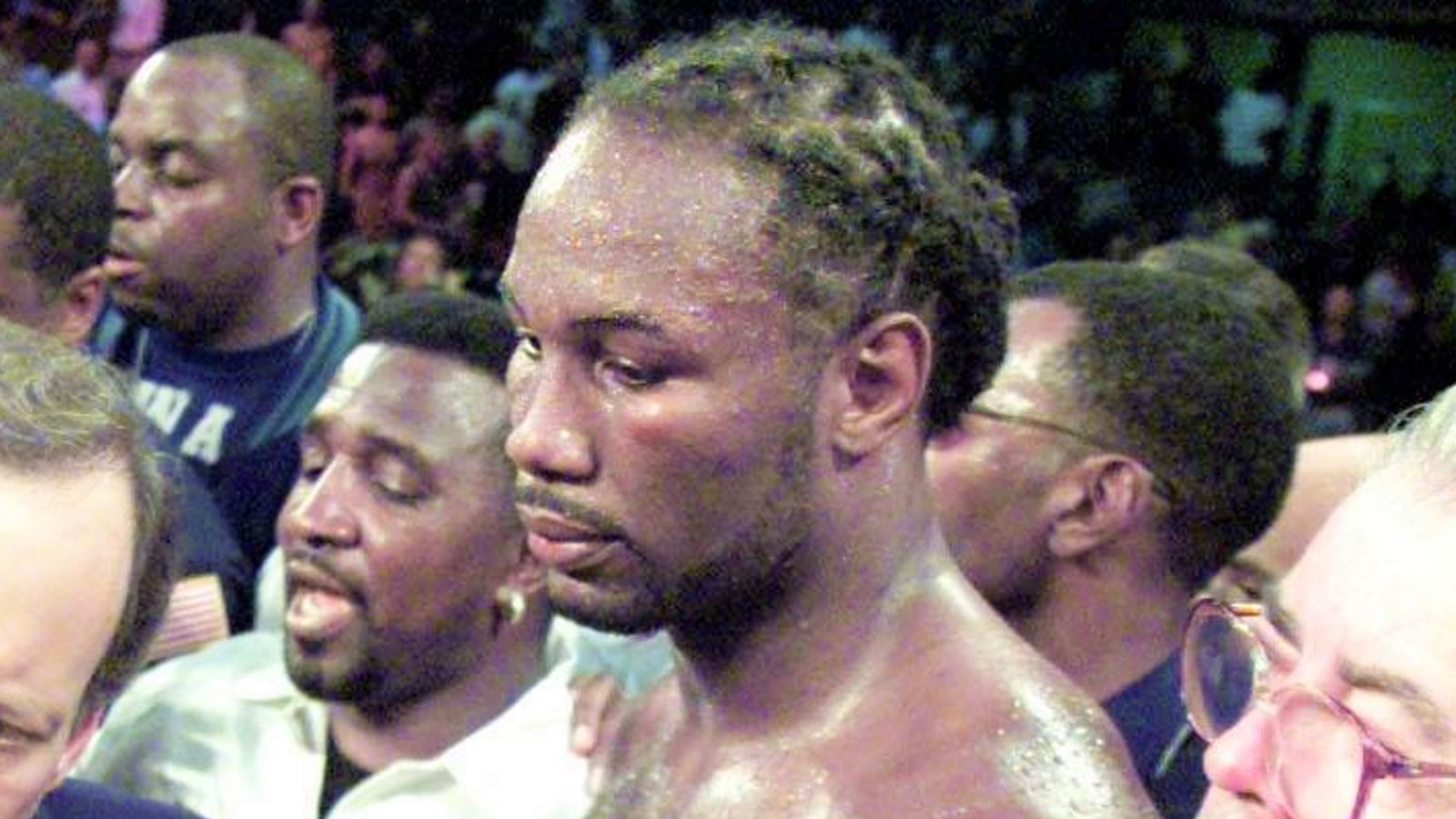 Lennox Lewis urges fellow undisputed heavyweight champion Oleksandr Usyk to 'retire on top. Like I did' | Boxing News