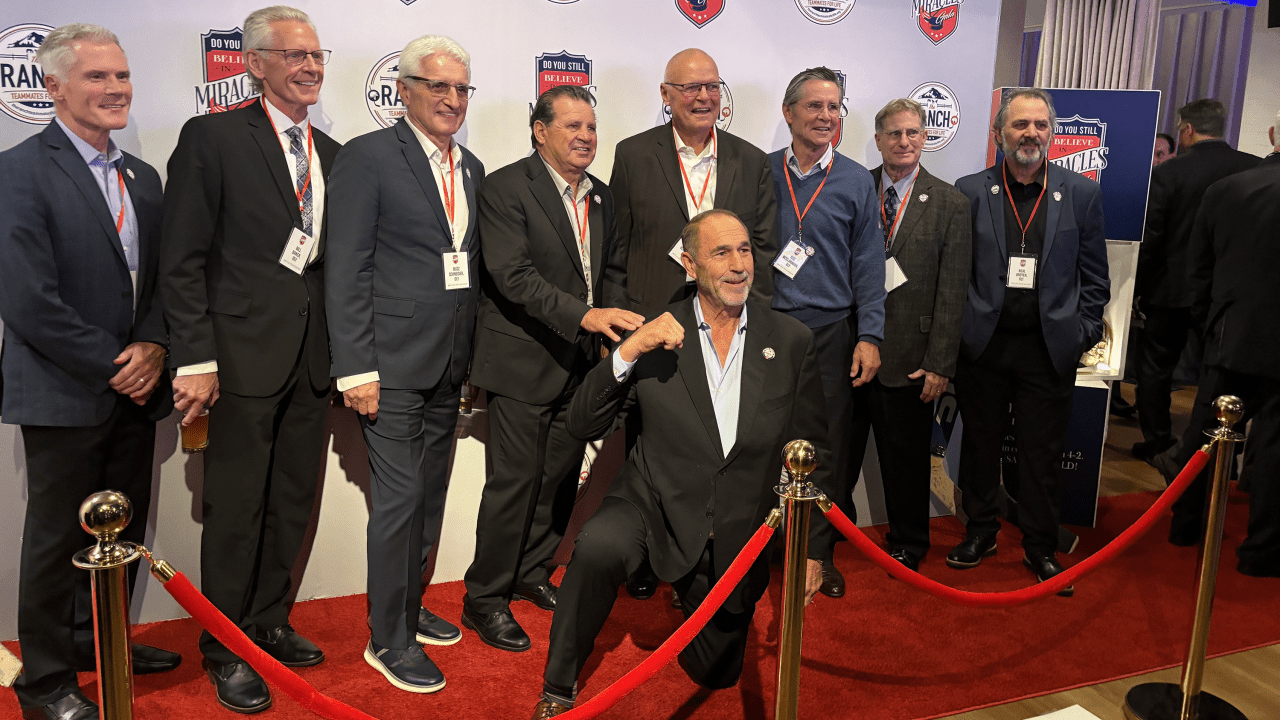 'Miracle on Ice' members honor late teammate Pavelich at gala fundraiser