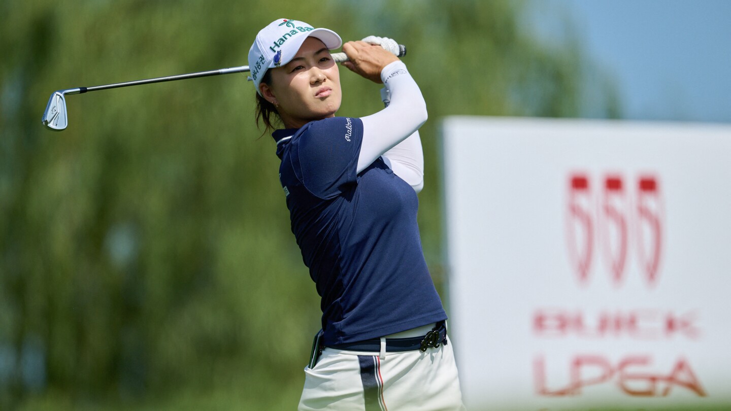 Minjee Lee, Jeeno Thitikul among the group chasing Arpichaya Yubol in China