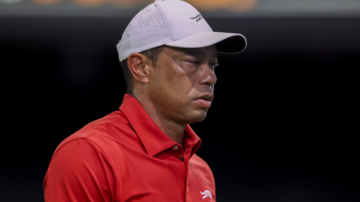 Tiger Woods announces seventh back surgery to have disk replaced