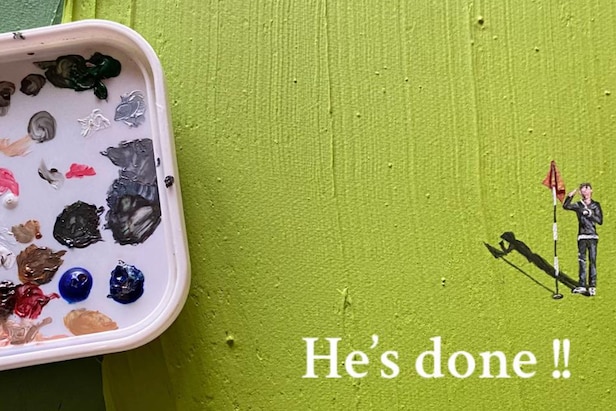 Girlfriend goes viral for giving her boyfriend the greatest hole-in-one gift we've ever seen