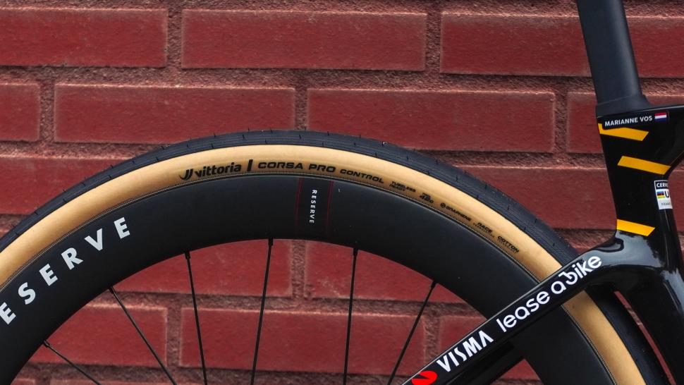 Visma Cervelo Aspero 5-06