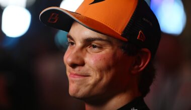 Oscar Piastri lands early blow with sprint pole at decisive grand prix