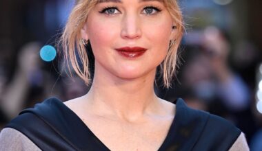 Jennifer Lawrence on Kourtney Kardashian, Khloe Kardashian