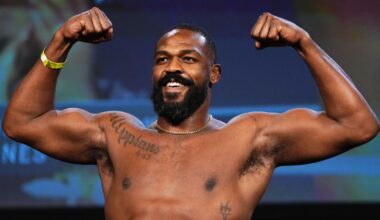 Ex-UFC champ Jones not impressed with 'one-trick pony' Aspinall