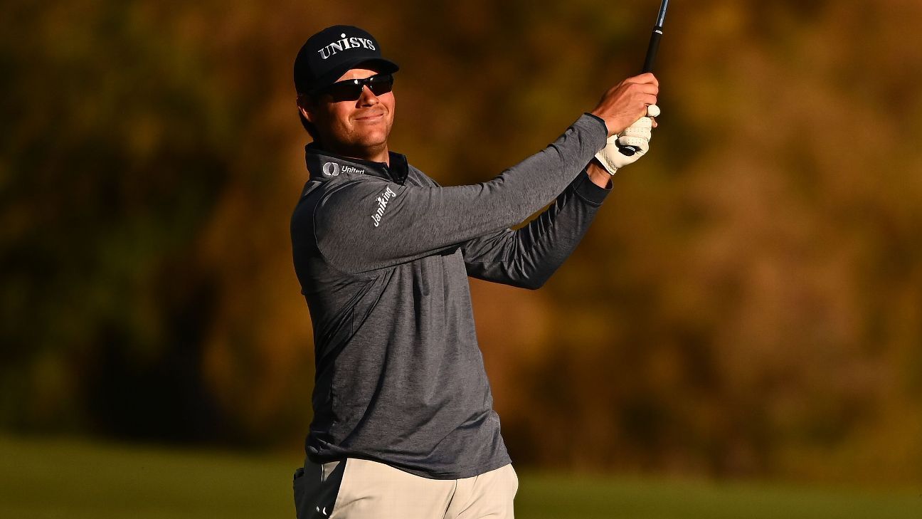 Adam Schenk, Braden Thornberry share lead going into Bermuda final round