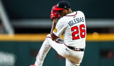 Braves retain closer Iglesias, land infielder Dubon from Astros