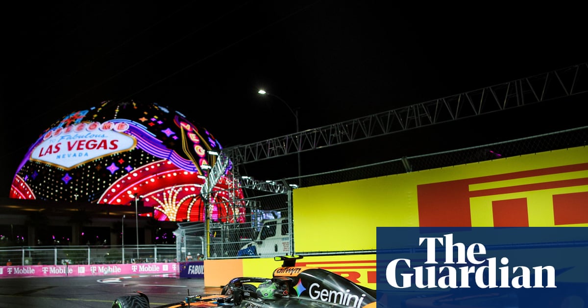 Lando Norris claims F1 Las Vegas GP pole in wet as Oscar Piastri slips to fifth | Formula One 2025