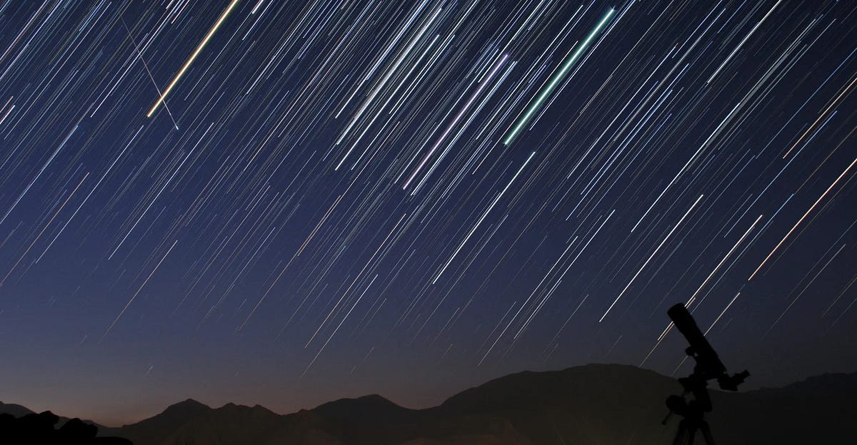 Did the Passage of the Star HD7977 Trigger a Major Comet Shower on Earth 2.5-Million Years Ago? | by Avi Loeb | Nov, 2025