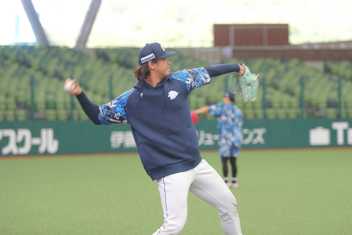 pitcher Mitsunari Takahashi