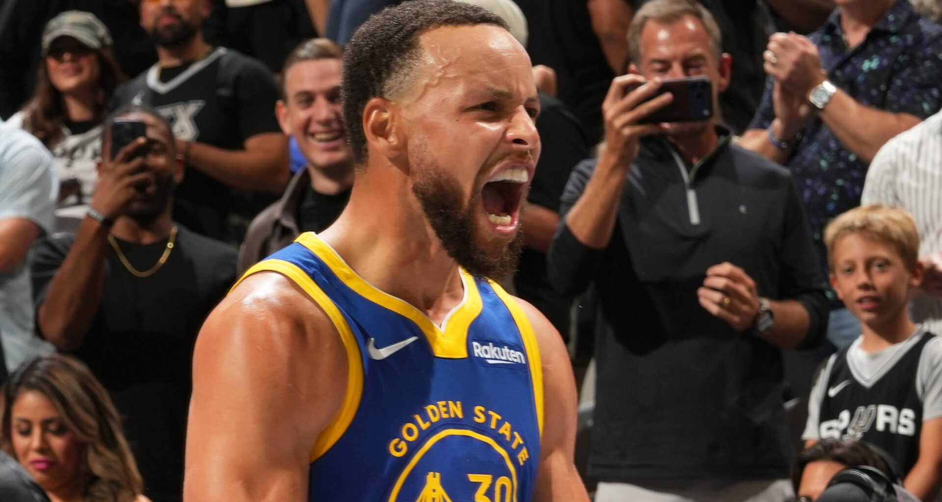 Stephen Curry Says He Was 'Very Aware' of Making NBA History, Joining Michael Jordan