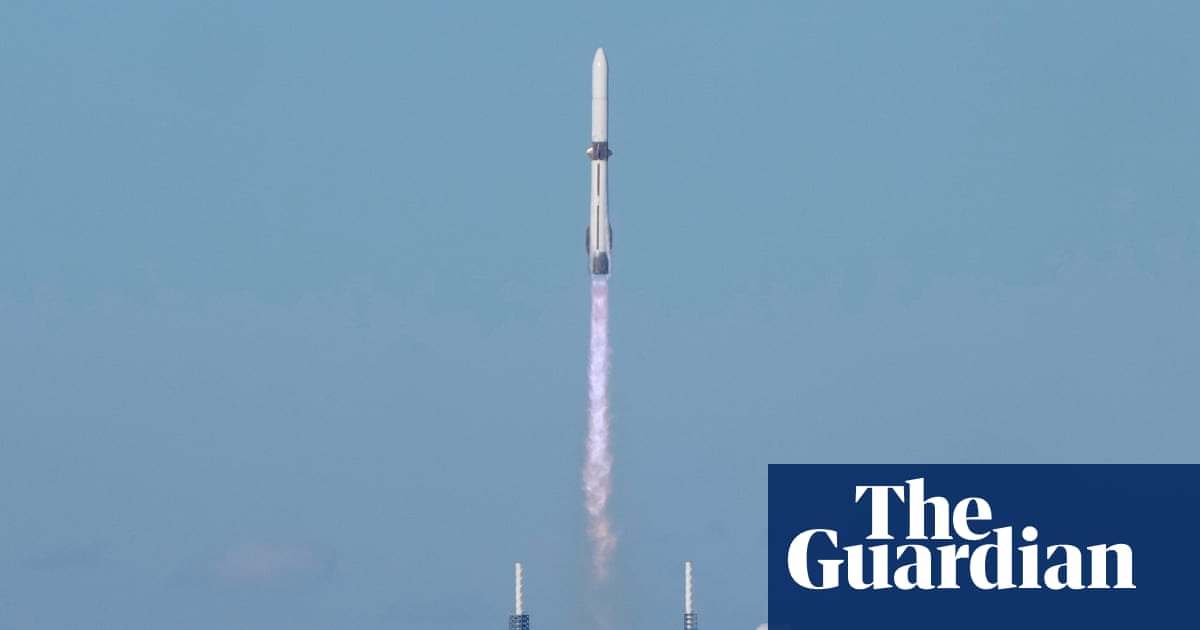 Jeff Bezos’s Blue Origin launches rocket carrying twin Nasa spacecraft to Mars | Blue Origin