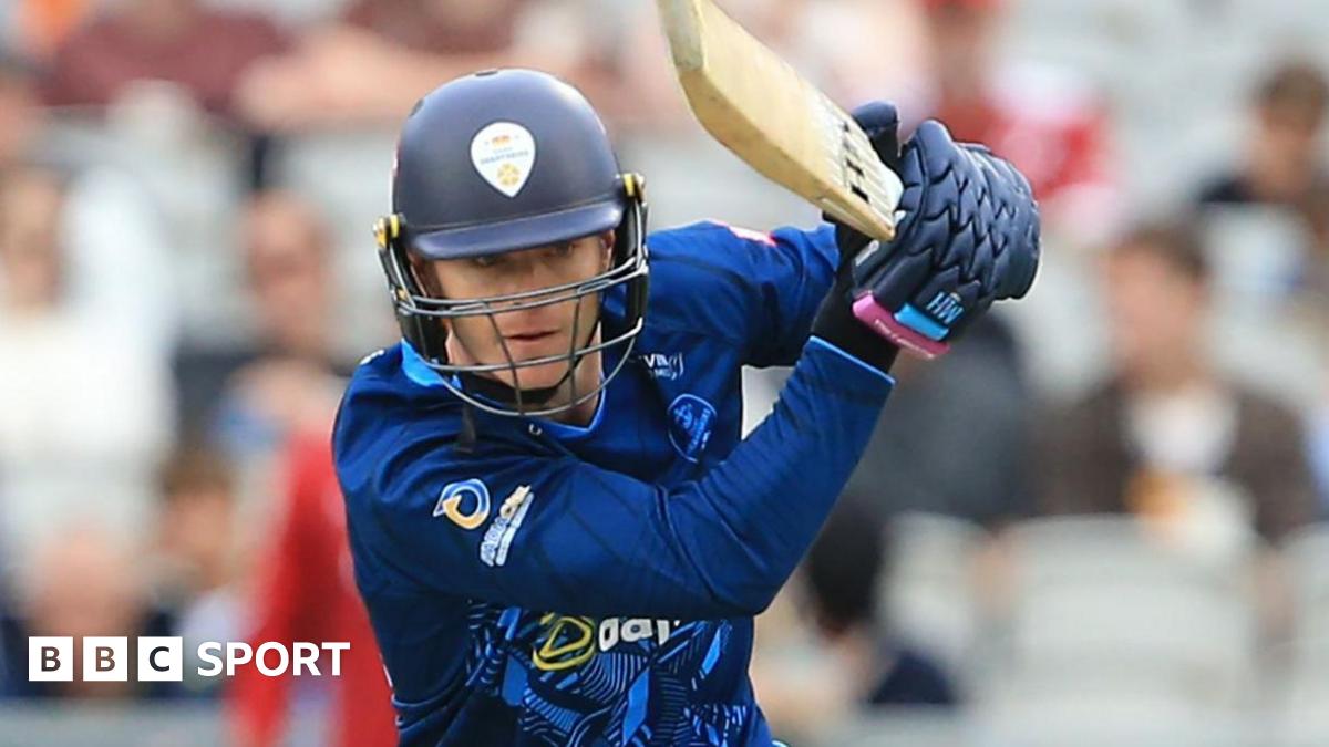 Aneurin Donald plays a shot for Derbyshire