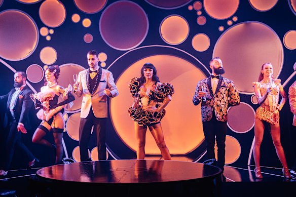 The cast of Blanc de Blanc Encore.