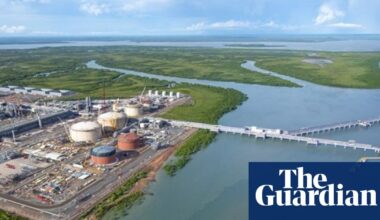 Plan for Australia’s largest carbon capture project near Darwin criticised as creating ‘dumping ground’ | Carbon capture and storage (CCS)