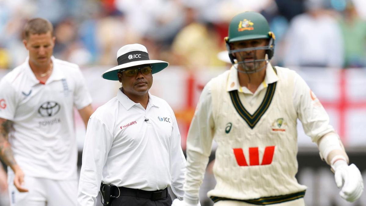 Ashes live: Australia in big trouble as England turn the screws in first Test at Perth Stadium