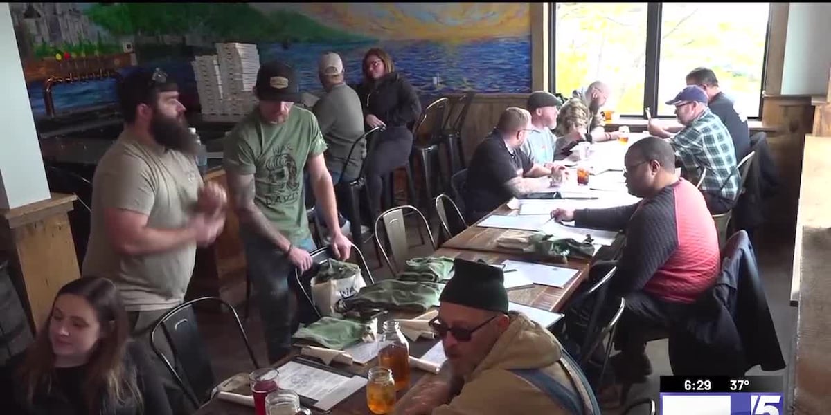 Maine veterans receive gifts from local MMA fighter