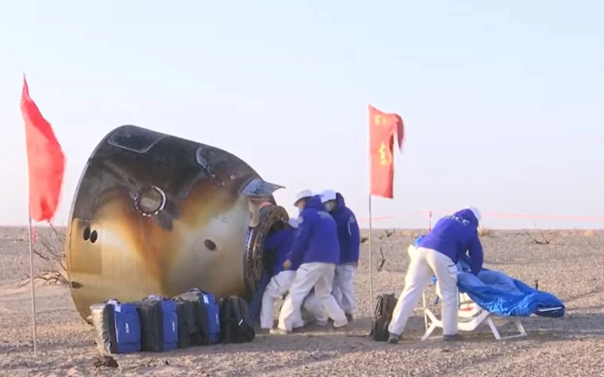Unreal footage shows Chinese astronauts reacting as their capsule opens and they see daylight again