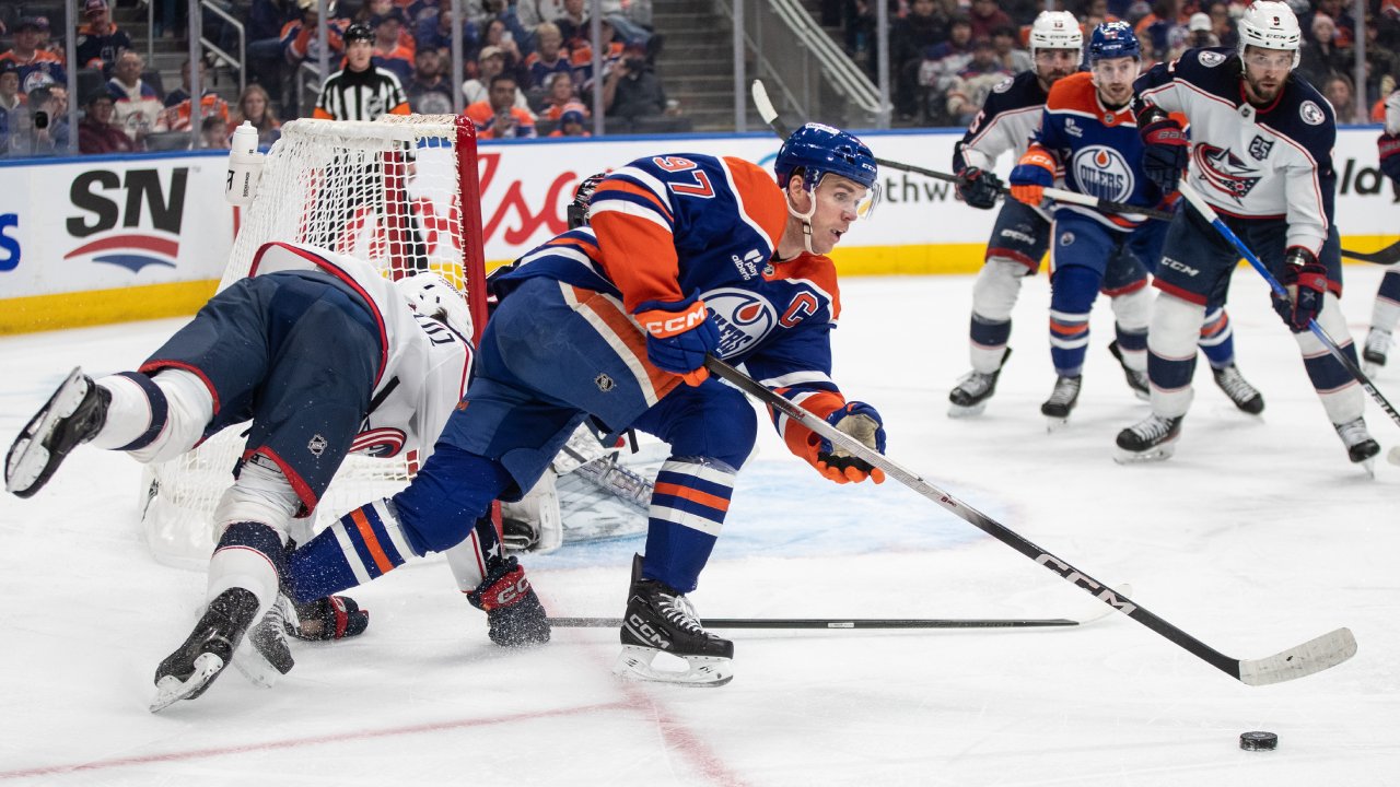 Roslovic caps Oilers' late comeback with OT winner against Blue Jackets