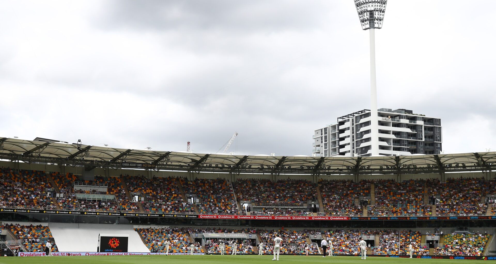 SENQ 693am readies for a big summer of cricket as the Ashes head to Brisbane