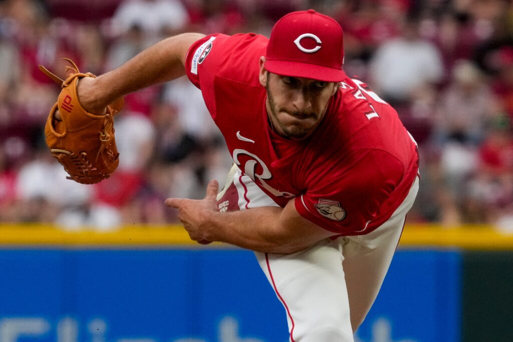 Pirates To Sign Joe La Sorsa