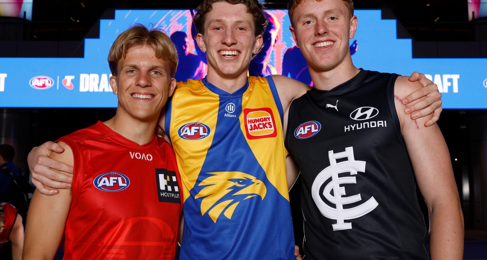 Suns have all the answers after Eagles unleash bidding frenzy