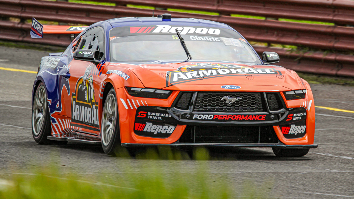Scott McLaughlin guiding Team Penske stablemate Austin Cindric through Supercars debut
