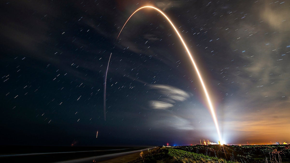SpaceX buys more spectrum from EchoStar as speculation mounts about Musk disrupting wireless