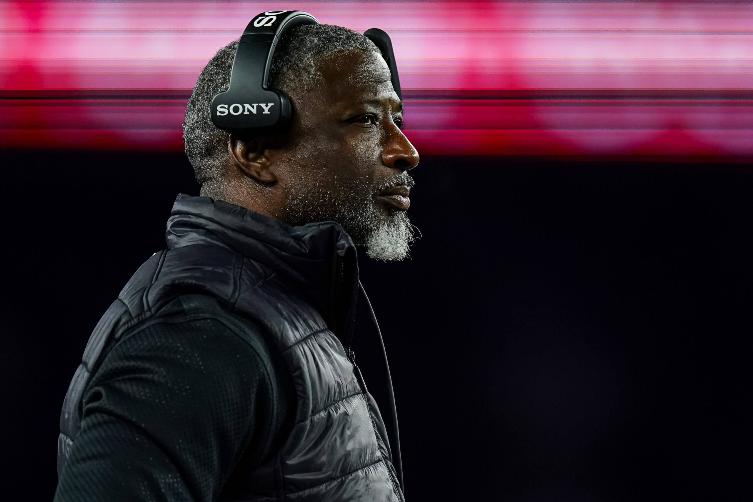 Jets head coach Aaron Glenn during a Thursday night loss to the Patriots.