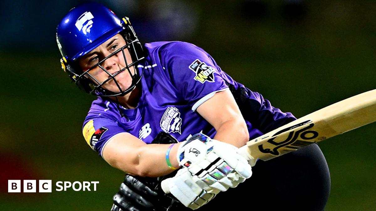 Hobart Hurricanes batter Nat Sciver-Brunt plays a shot