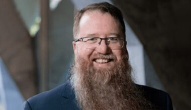 Downsizer contributions rules need to be considered: specialist